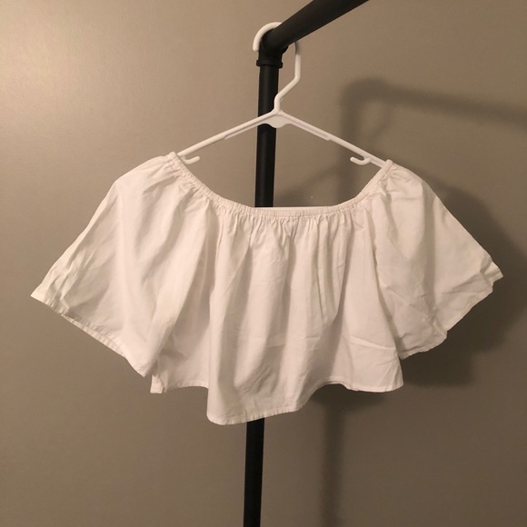 Missguided Off the shoulder Cropped Top - Picture 2 of 2
